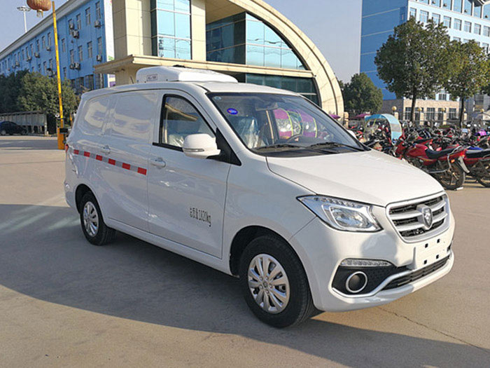 福田迦途ix5麵包式冷藏車