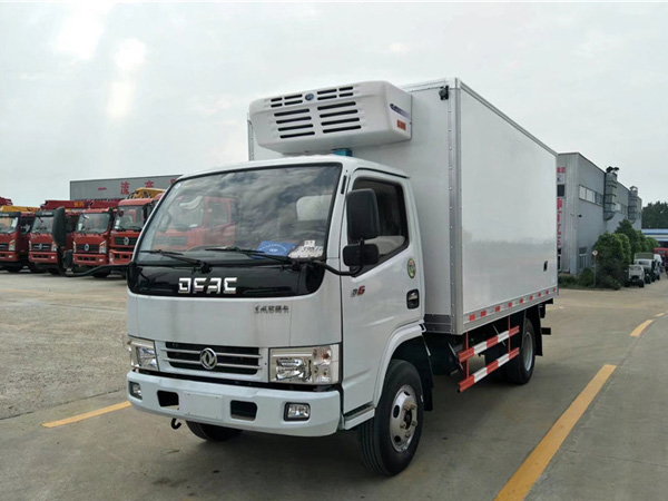 東風多利卡D6冷藏車