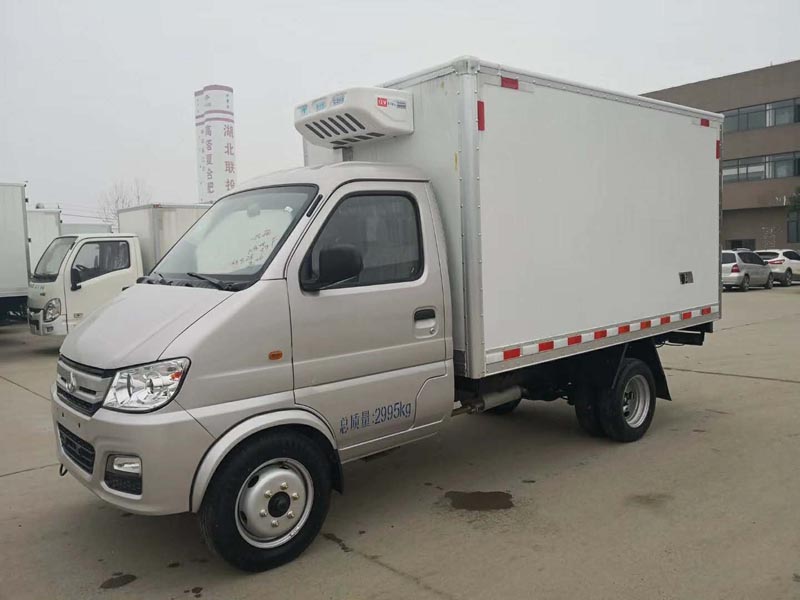 長安後雙輪冷藏車-廂長3米